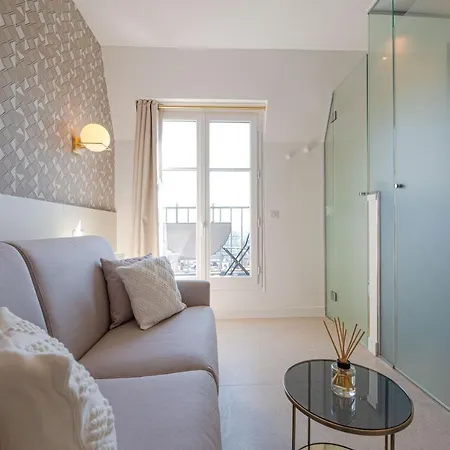Exceptional Home - Balcony On Eiffel Tower Aparthotel