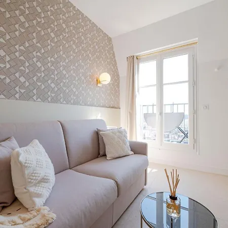 Exceptional Home - Balcony On Eiffel Tower Aparthotel